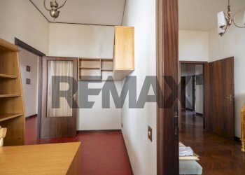 Cabina armadio - Apartment Via Igino Brutti
 
15, Belvedere Ostrense - photo 13