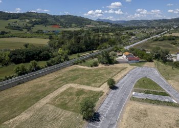 Vista delle montagne - Terreno edificabile Via Giovanni Falcone
snc, Castelbellino - foto 1