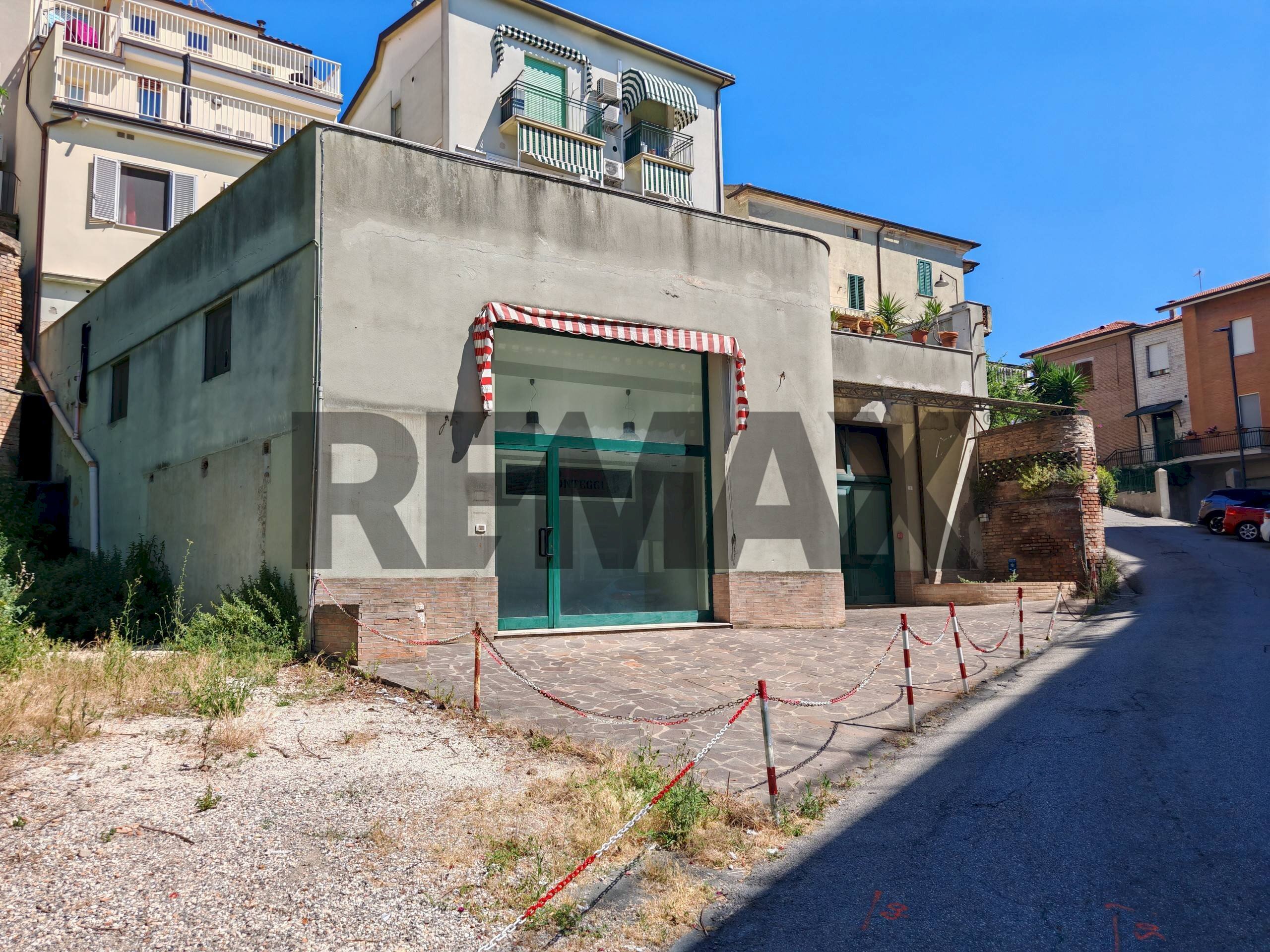 Casa all\'aperto - Shop VIA IGINO SIMBOLI
2, Recanati - photo 2