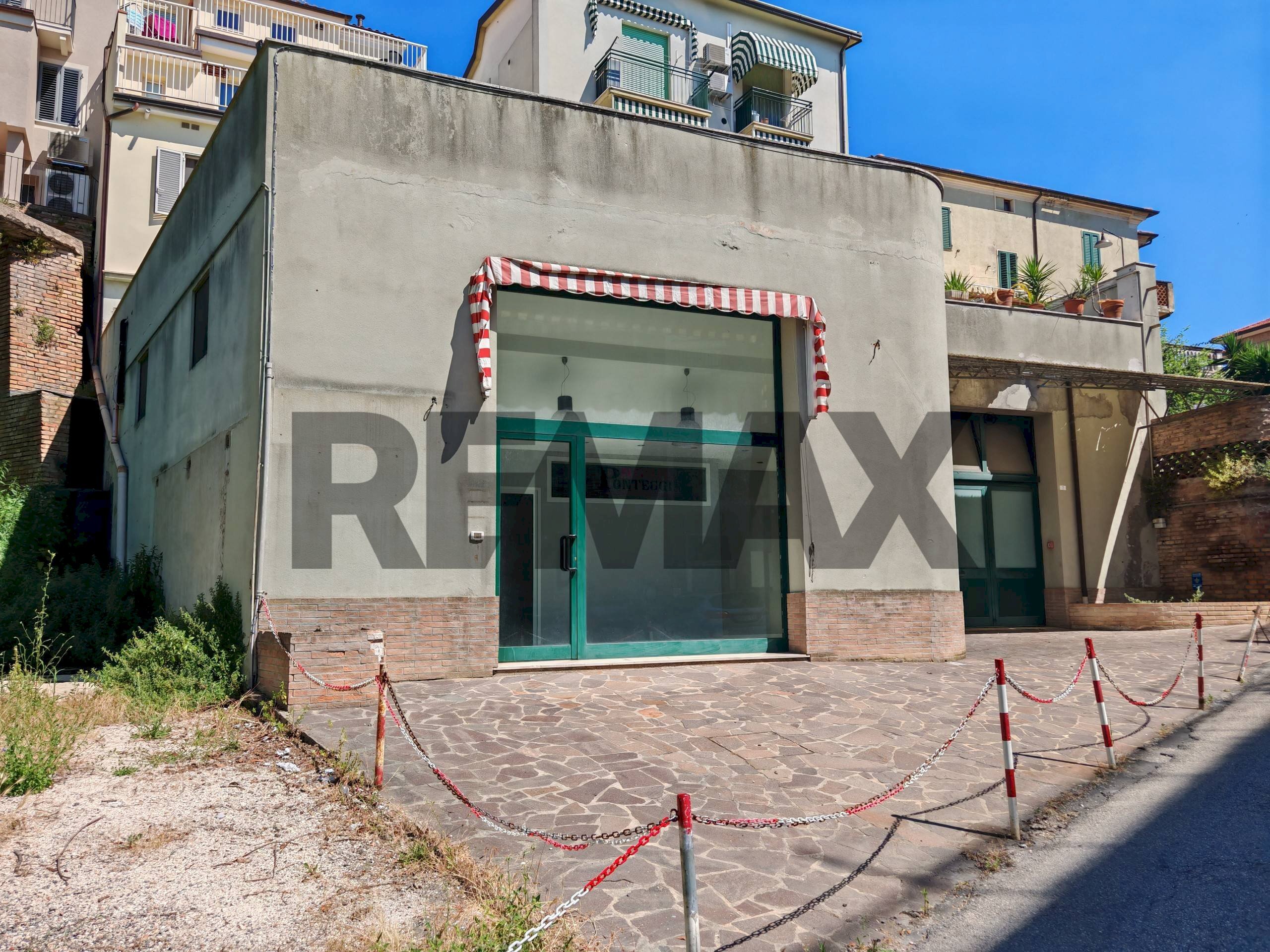 Casa all\'aperto - Shop VIA IGINO SIMBOLI
2, Recanati - photo 3