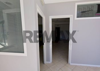 Hall / corridoio - Shop VIA IGINO SIMBOLI
 
2, Recanati - photo 15