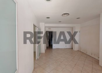 Stanza vuota - Shop VIA IGINO SIMBOLI
 
2, Recanati - photo 22