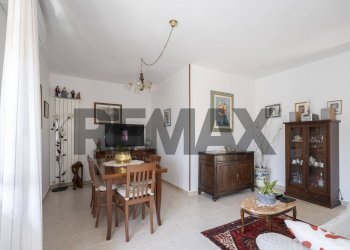 Sala da pranzo - Appartamento Via G. Brodolini
 
13, Maiolati Spontini - foto 10