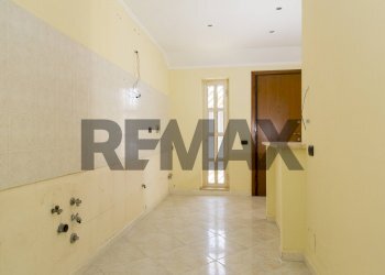 Hall / corridoio - Villa a Schiera Via dei Gelsi
 
187/189, Anzio - foto 22