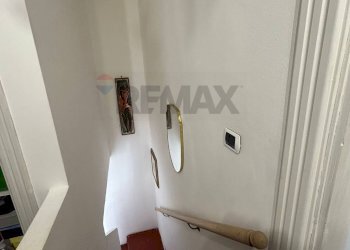 Scale - Casa semi indipendente Via Della Palma
 
60, Catania - foto 30