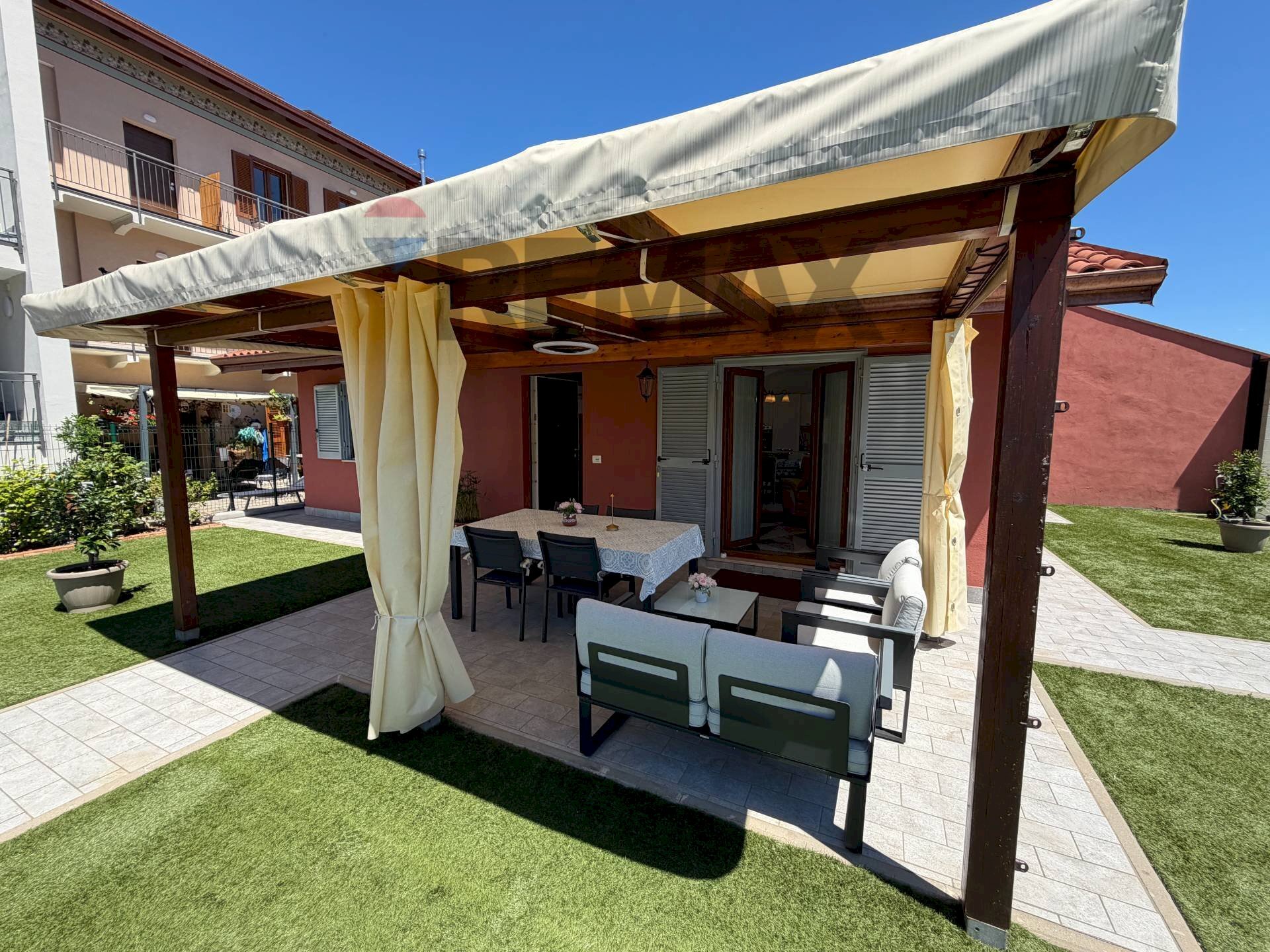Terrazza - Independent house Via Monte Nero
 
13, Arona - photo 2