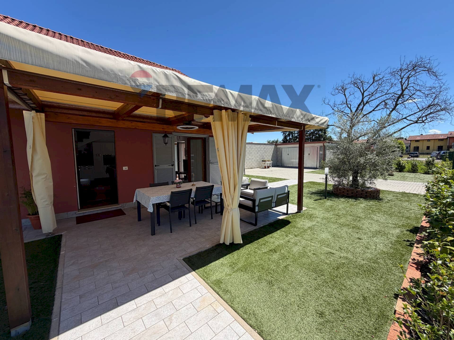 Terrazza - Independent house Via Monte Nero
 
13, Arona - photo 3