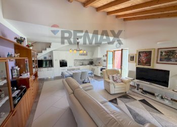 Soggiorno - Independent house Via Monte Nero
 
13, Arona - photo 12