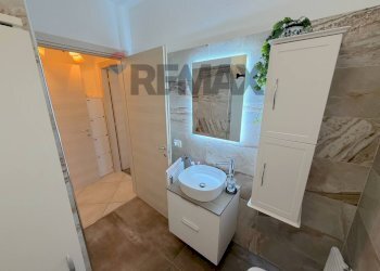 Bagno - Independent house Via Monte Nero
 
13, Arona - photo 34