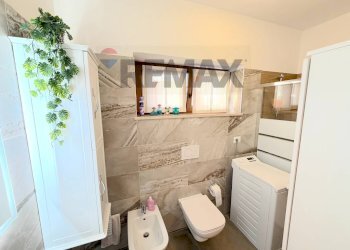 Bagno - Independent house Via Monte Nero
 
13, Arona - photo 37