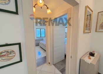 Hall / corridoio - Independent house Via Monte Nero
 
13, Arona - photo 41