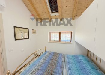 Camera / camera da letto - Independent house Via Monte Nero
 
13, Arona - photo 64