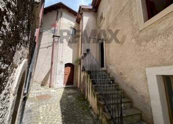 Scale - Casa indipendente VIA SANNITA
 
11, Villetta Barrea - foto 1