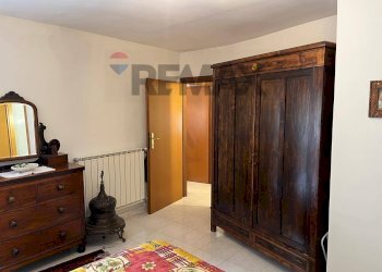 Camera / camera da letto - Casa indipendente VIA SANNITA
 
11, Villetta Barrea - foto 11