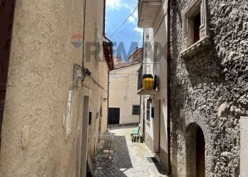 Edificio all\'aperto - Casa indipendente VIA SANNITA
 
11, Villetta Barrea - foto 12