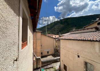 Edificio all\'aperto - Casa indipendente VIA SANNITA
 
11, Villetta Barrea - foto 20