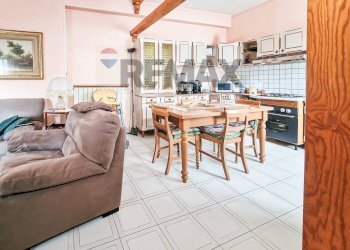 Sala da pranzo - Independent house Via Genovese
 
1, San Benedetto dei Marsi - photo 7