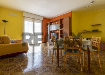 Sala da pranzo - Four-room apartment Via Pablo Neruda
 
13, Arsago Seprio - photo 2