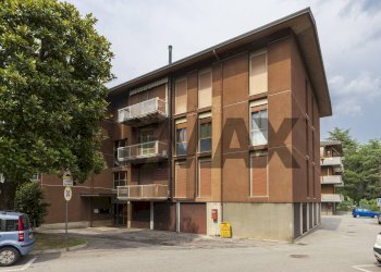 Edificio all\'aperto - Four-room apartment Via Pablo Neruda
 
13, Arsago Seprio - photo 3