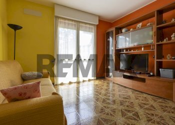 Soggiorno - Four-room apartment Via Pablo Neruda
 
13, Arsago Seprio - photo 6