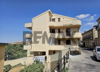 Edificio all\'aperto - Quadrilocale VIA LORETO
 
61, Modica - foto 3