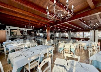 Sala da pranzo - Locale Commerciale via della torre
16, Carovigno - foto 3