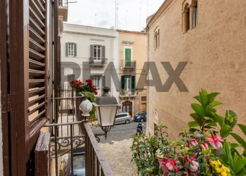 Balcone - Three-room apartment Via Boemondo
9, Bari - photo 12