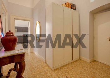 Camera / camera da letto - Three-room apartment Via Boemondo
9, Bari - photo 27