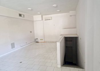 Interno non residenziale - Negozio via Giovanni XXIII, 1, Daverio - foto 9