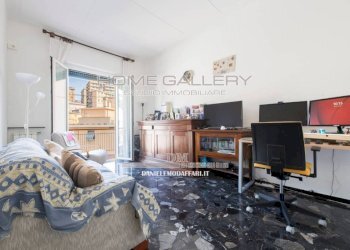 Soggiorno - Appartamento via Giuseppe Piantelli, Genova (zona Marassi) - foto 3