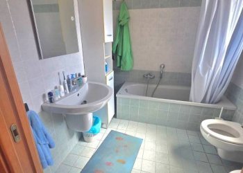 Bagno - Appartamento via Angelo Brofferio, Asti - foto 8