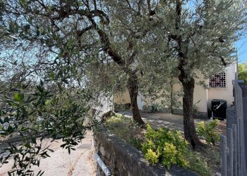 Foto 32 - Villa Via Privata del Poggio
 
39, Cervo - photo 32