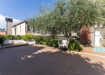 Piscina - Villa via del Tibet, Roma (neighborhood EUR) - photo 6