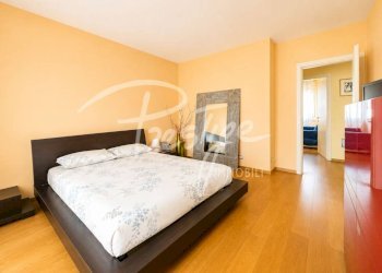 Camera da letto - Four-room apartment via Bragarina, La Spezia - photo 8