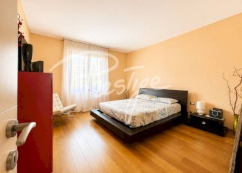 Camera da letto - Four-room apartment via Bragarina, La Spezia - photo 9