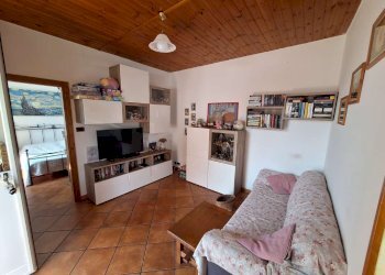 whatsapp image 2026-06-26 at 12.30.49 (1) - Three-room apartment passo Dei Barabini, Genova (neighborhood Bolzaneto) - photo 26