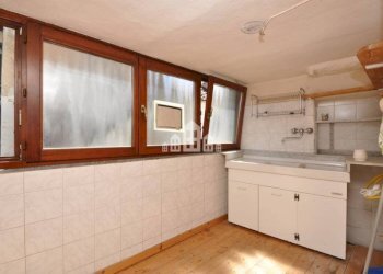 Veranda - Casa indipendente via Cesare Battisti, 5, Cuorgnè - foto 11