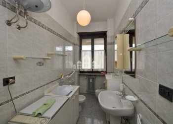 Bagno - Appartamento via Gramsci, 1, Cuorgnè - foto 19