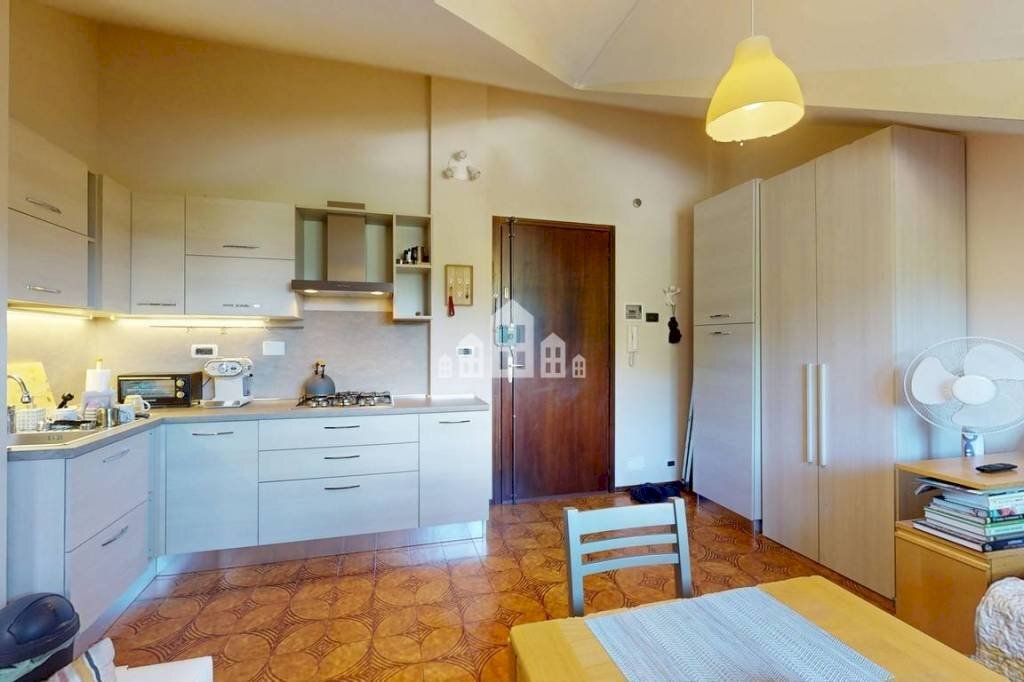 Cucina - Monolocale via Enzo Migliore, 5, Brosso - foto 2