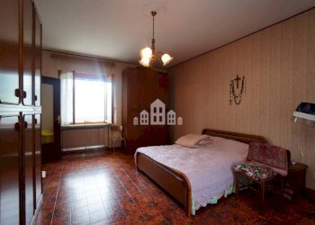 Camera da letto - Independent house strada Navetta Inferiore, 1, Cuorgnè - photo 30
