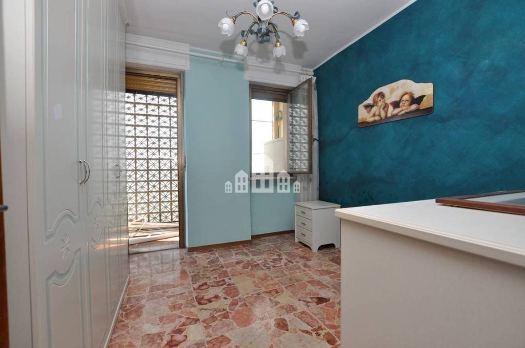 Camera da letto - Three-room apartment corso Vercelli, 72, Ivrea - photo 2