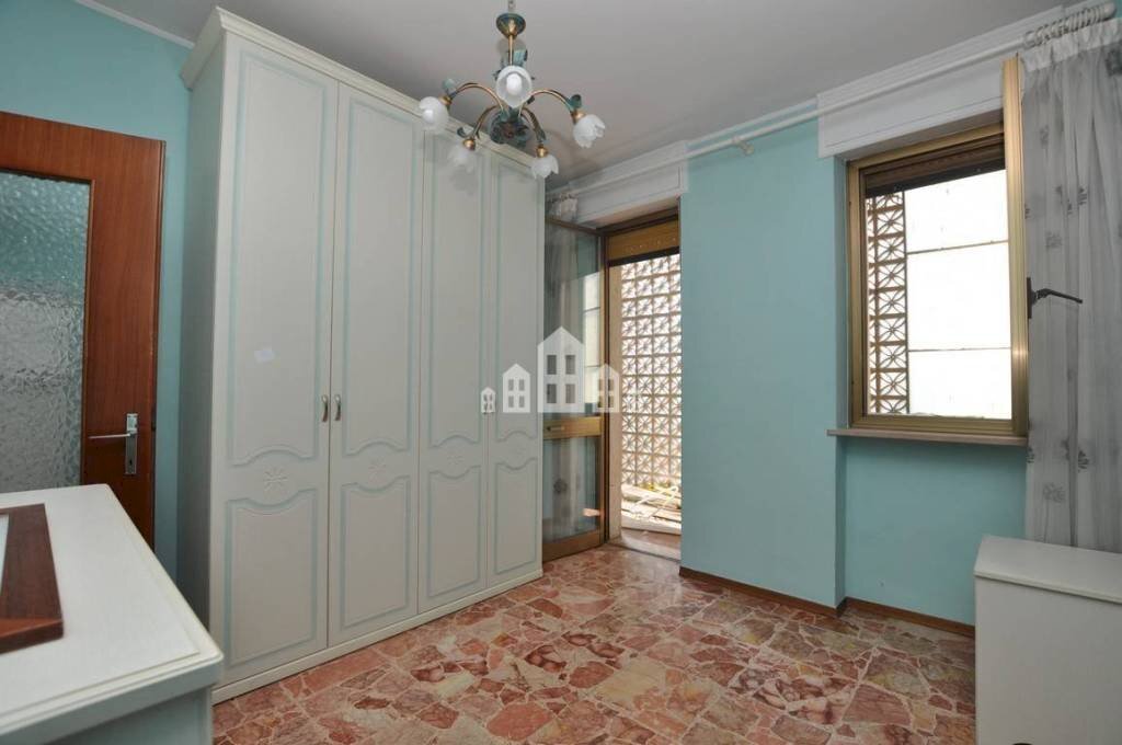 Camera da letto - Three-room apartment corso Vercelli, 72, Ivrea - photo 3