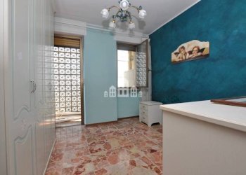 Camera da letto - Three-room apartment corso Vercelli, 72, Ivrea - photo 2