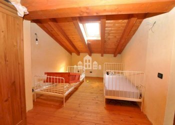 Camera da letto - Independent house Frazione Spineto, 6, Castellamonte - photo 7