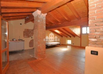 Stanza non arredata - Independent house Frazione Spineto, 6, Castellamonte - photo 8
