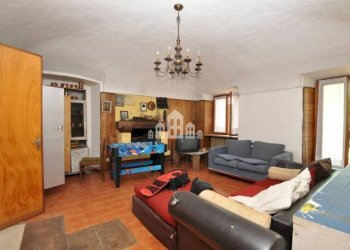 Salone - Independent house Frazione Spineto, 6, Castellamonte - photo 15