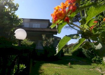 Facciata - Villa via dei Garofani, 6, Anzio - photo 4