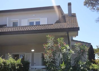 Facciata - Villa via dei Garofani, 6, Anzio - photo 11