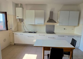 cucina abitabile - Trilocale via Pinetti, Montodine - foto 10