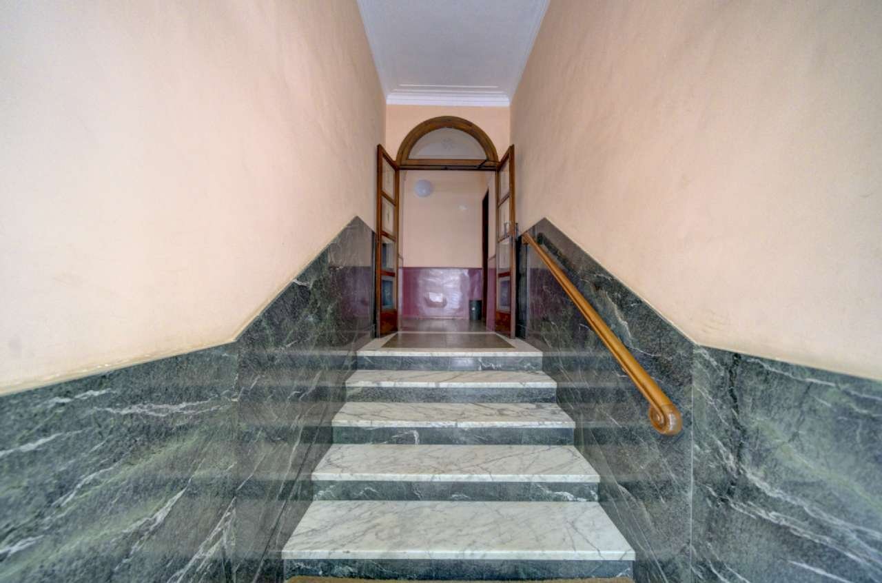 ANDRONE - Trilocale corso MONTE GRAPPA, 66, Torino (zona Parella) - foto 2